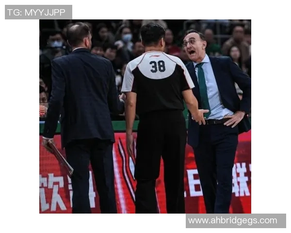 广厦主教练王博坦言球队曾面临巨大危机险些跌入深渊