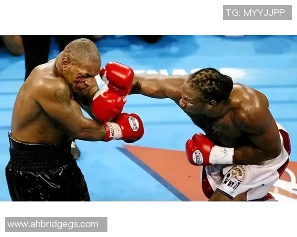 泰森与威廉姆斯巅峰对决拳坛传奇再续精彩篇章